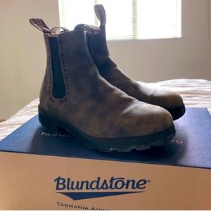 Blundstone Rustic Brown Chelsea Boots